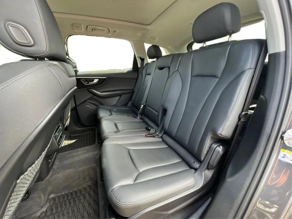 Audi Q7 photo 17