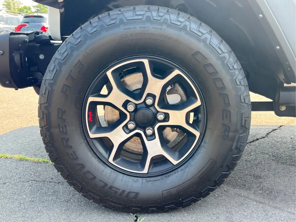 Jeep Wrangler photo 30