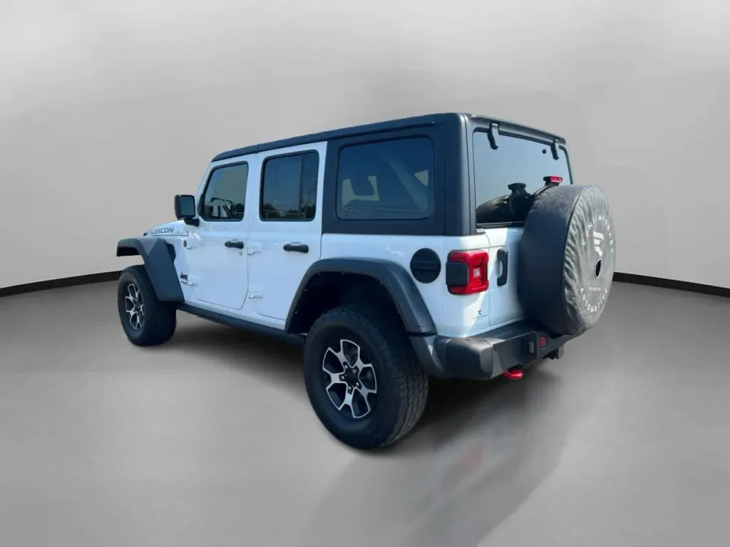 Jeep Wrangler photo 13