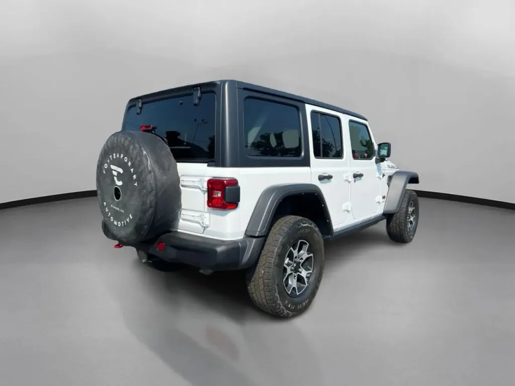 Jeep Wrangler photo 9