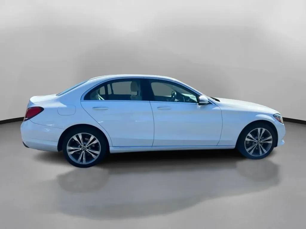 Mercedes-Benz C-Class photo 7