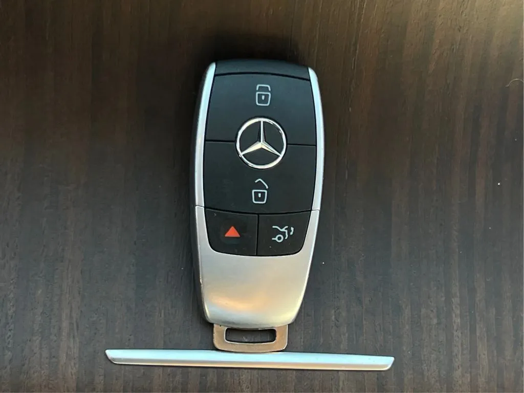 Mercedes-Benz C-Class photo 42