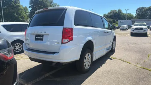 More photos of 2019 Dodge Grand Caravan Passenger SE Minivan 4D at Drivemax, CT