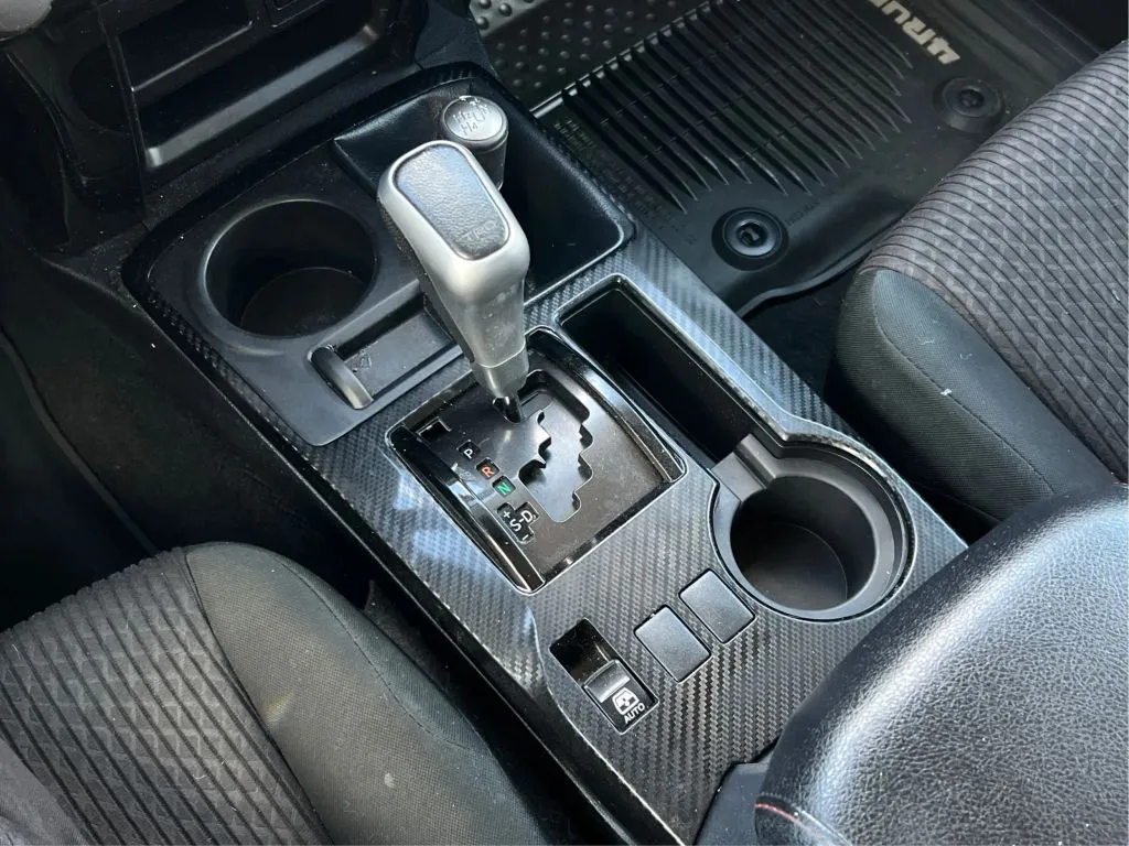 Toyota 4Runner photo 21