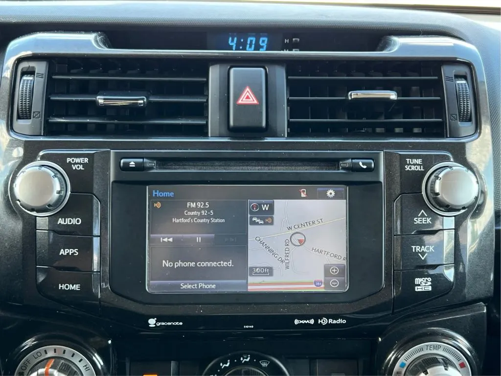 Toyota 4Runner photo 20