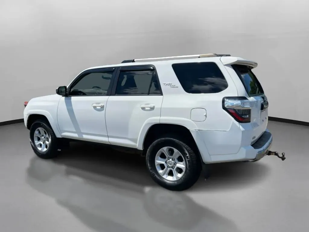 Toyota 4Runner photo 13