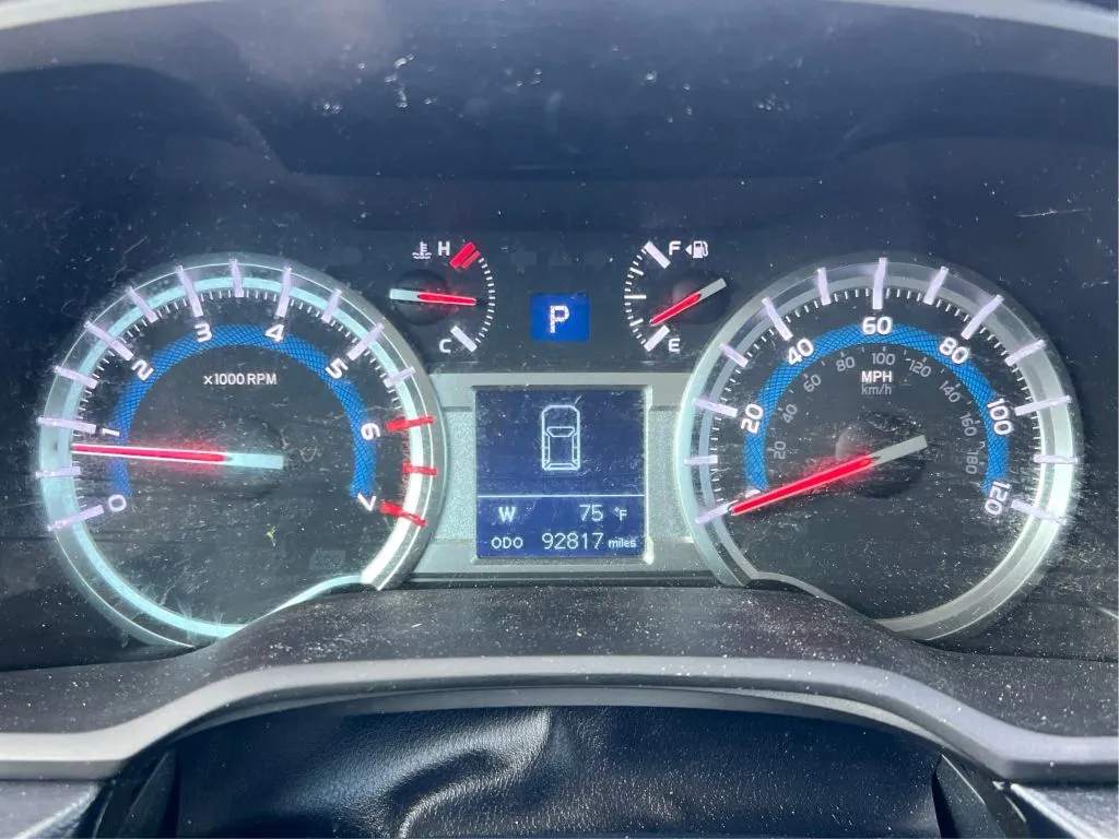 Toyota 4Runner photo 22