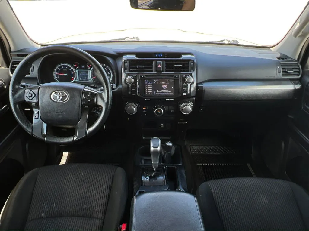 Toyota 4Runner photo 36