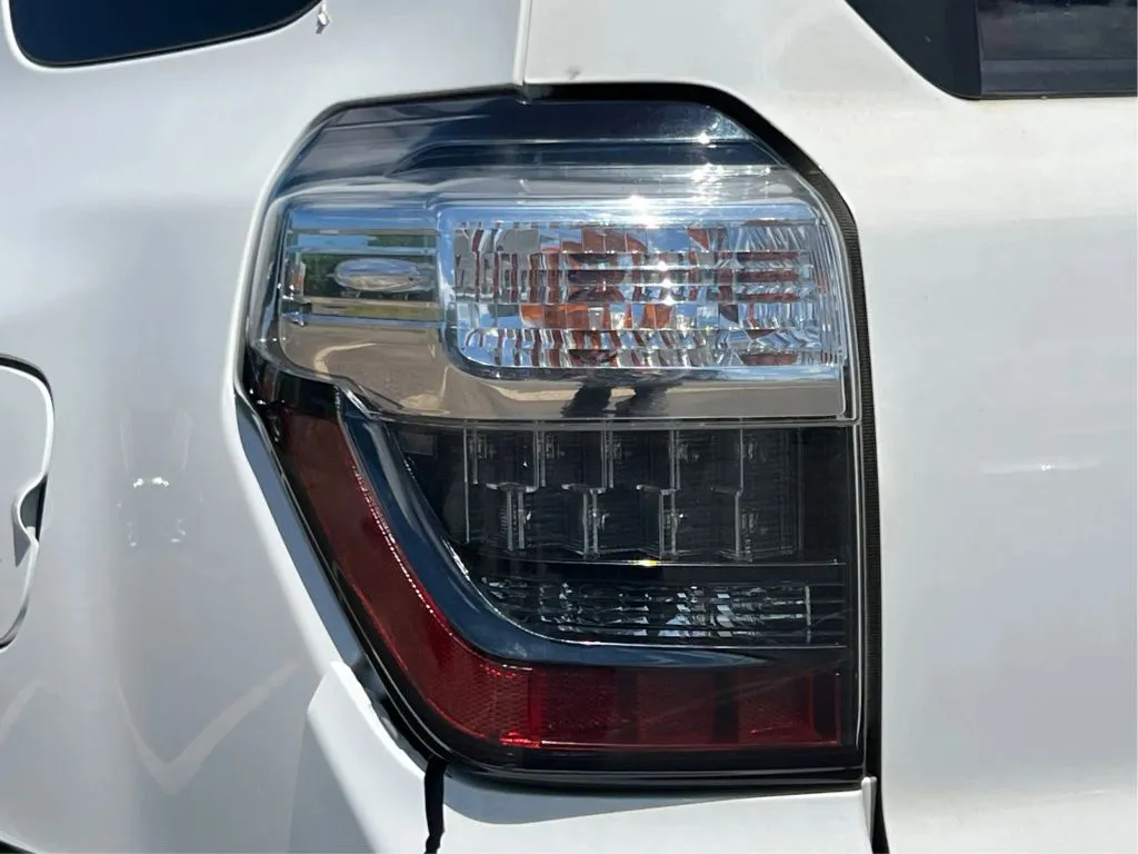 Toyota 4Runner photo 33