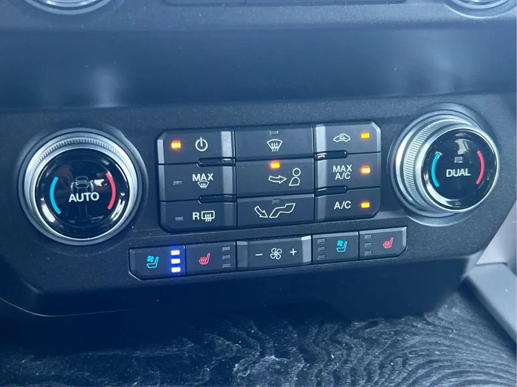 2020 Ford F-150 Platinum - Photo 40