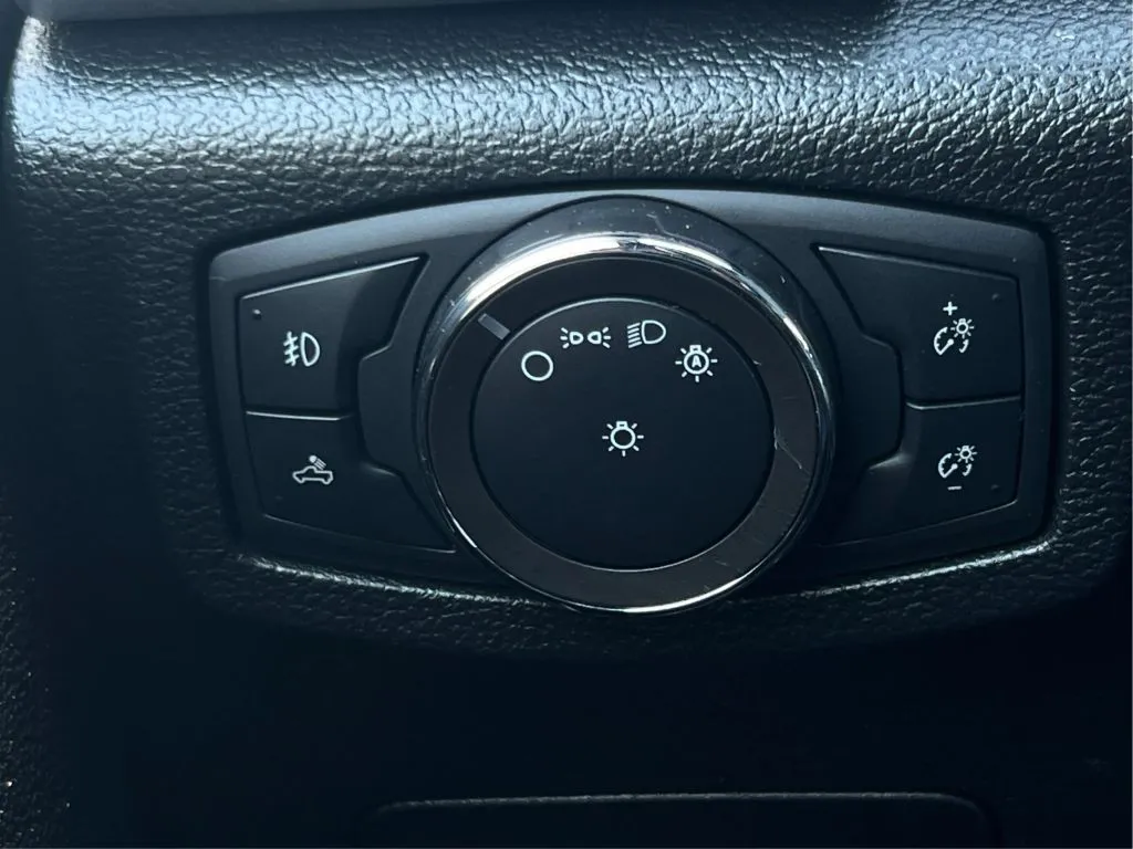 2020 Ford F-150 Platinum - Photo 24