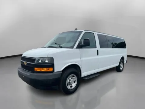 More photos of 2022 Chevrolet Express 3500 Passenger LS Extended Van 3D at Drivemax, CT