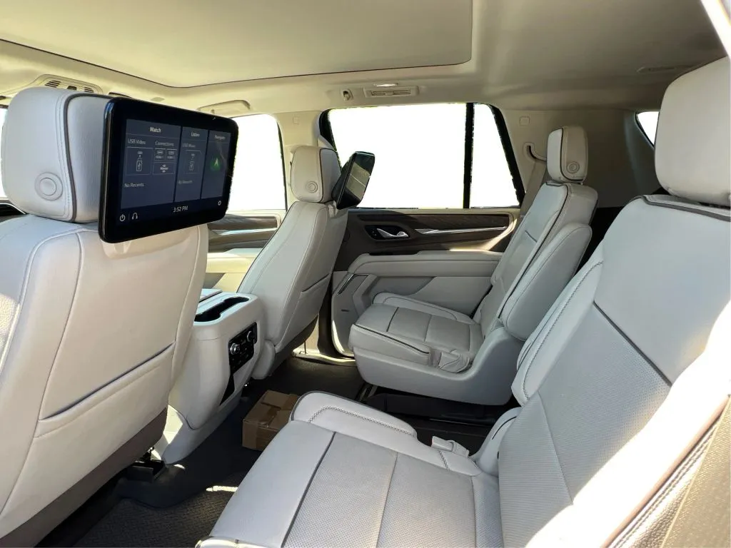 GMC Yukon photo 17