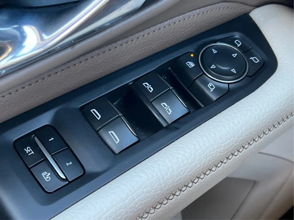 GMC Yukon photo 46