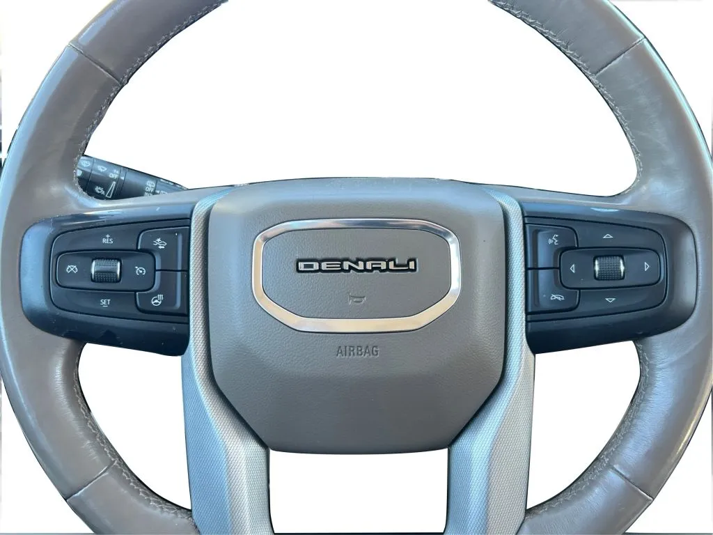 GMC Yukon photo 23