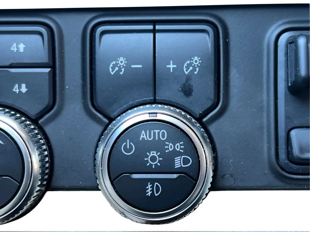 GMC Yukon photo 24