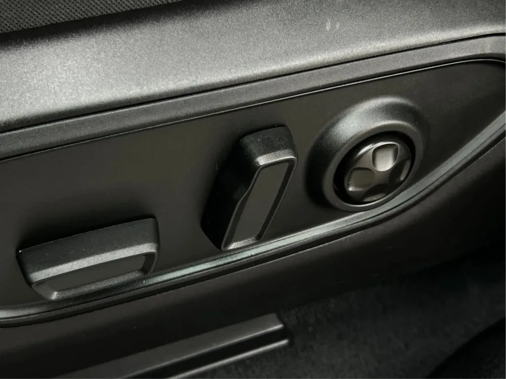 Jeep Grand Cherokee photo 25