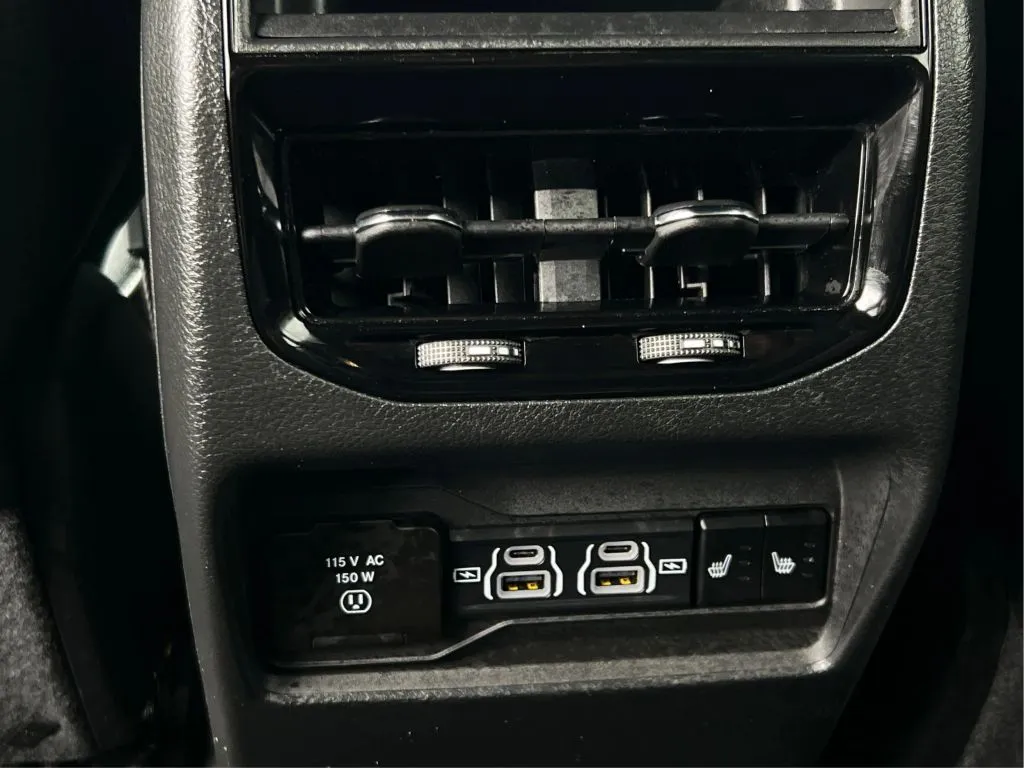 Jeep Grand Cherokee photo 43