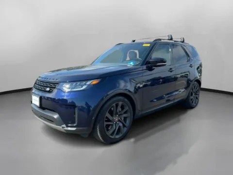 More photos of 2020 Land Rover Discovery HSE Sport Utility 4D at Drivemax, CT