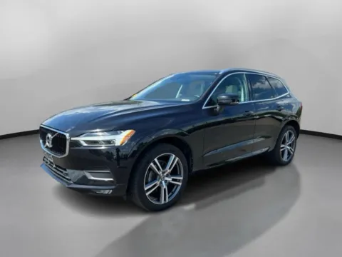 More photos of 2021 Volvo XC60 T5 Momentum Sport Utility 4D at Drivemax, CT