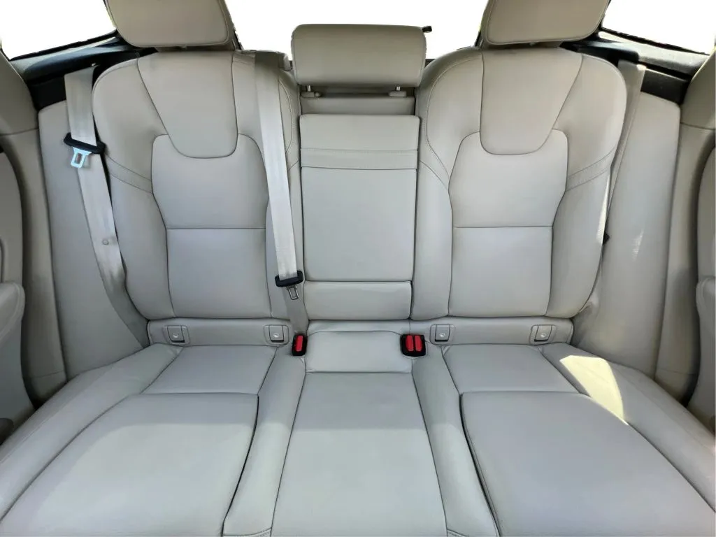 Volvo XC60 photo 19