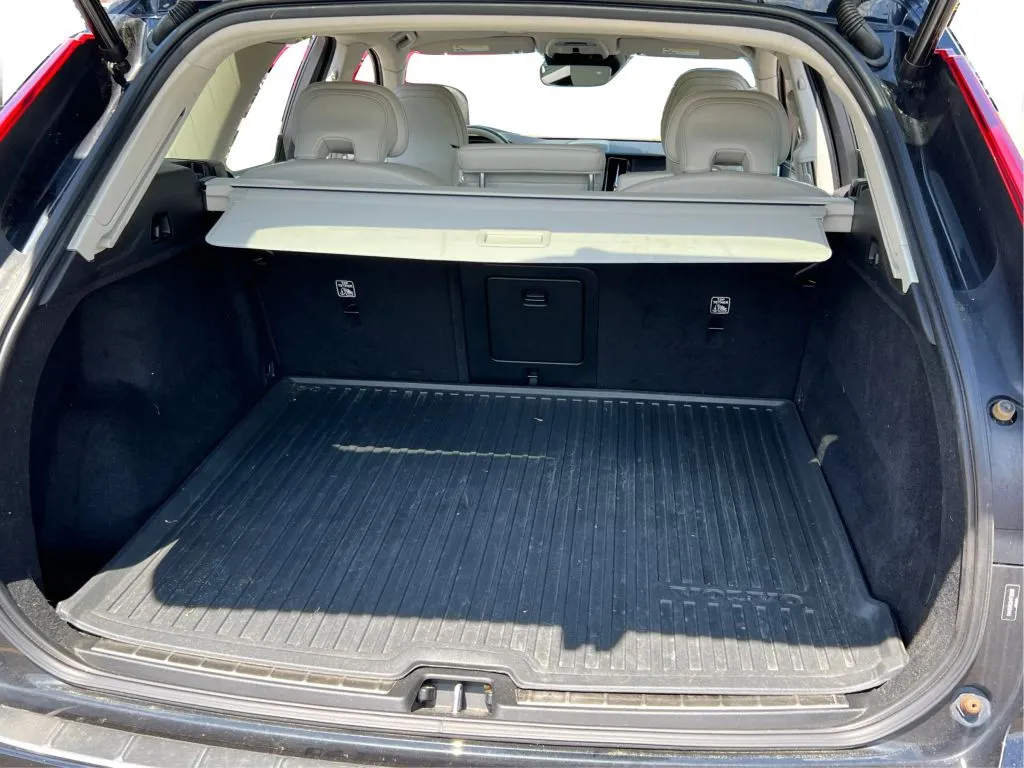 Volvo XC60 photo 18