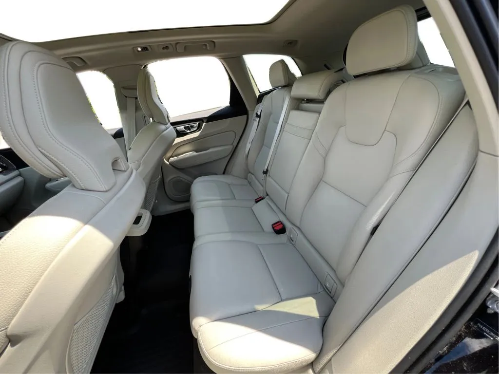 Volvo XC60 photo 17