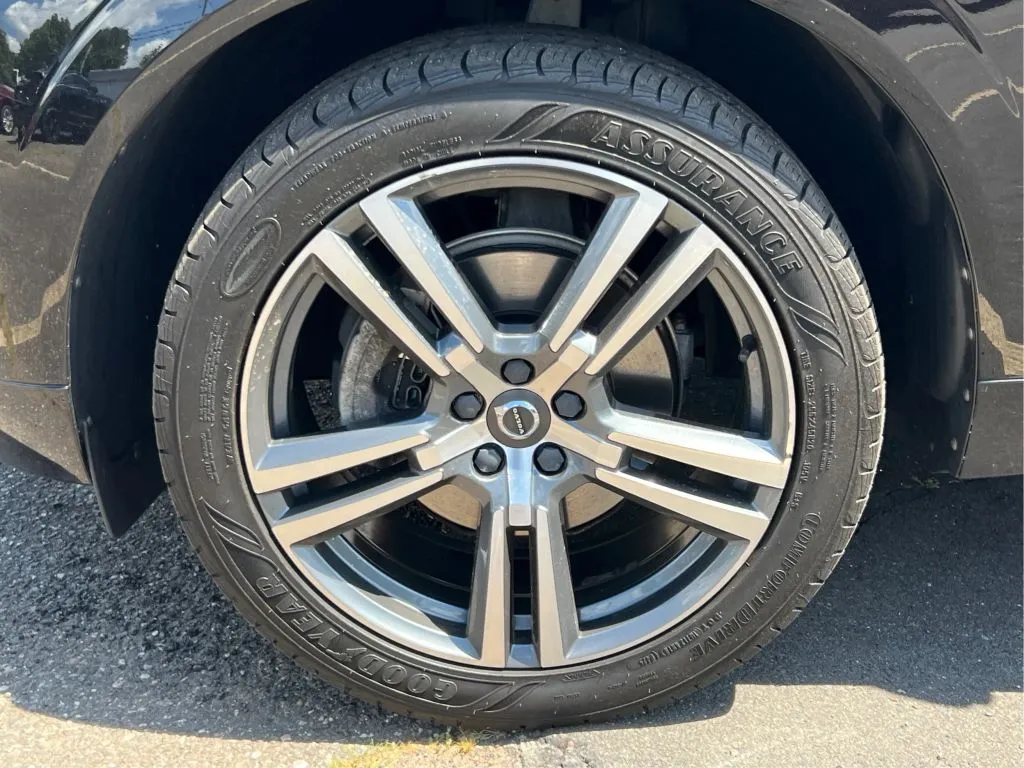 Volvo XC60 photo 31