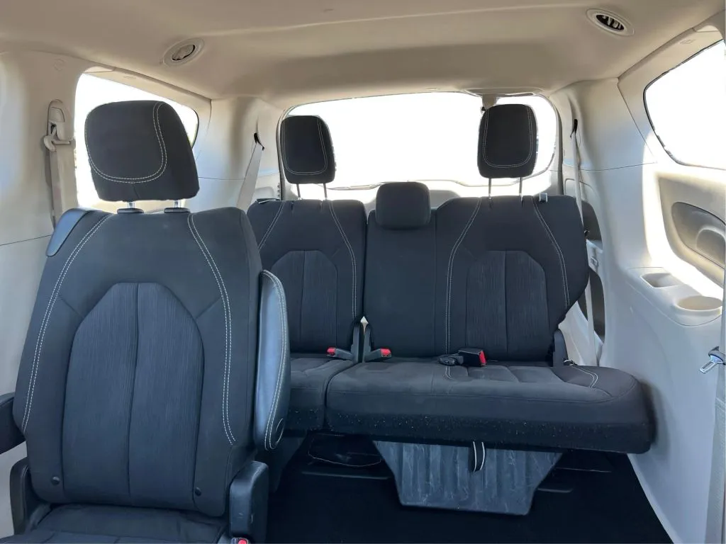 Chrysler Voyager photo 19