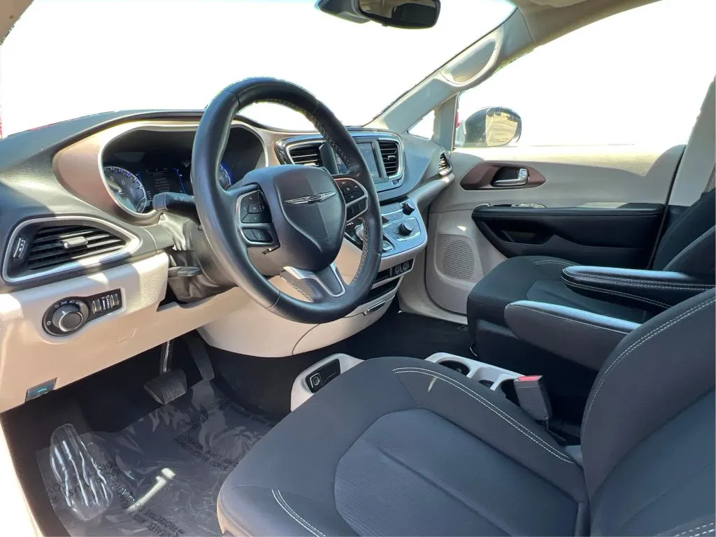 Chrysler Voyager photo 16