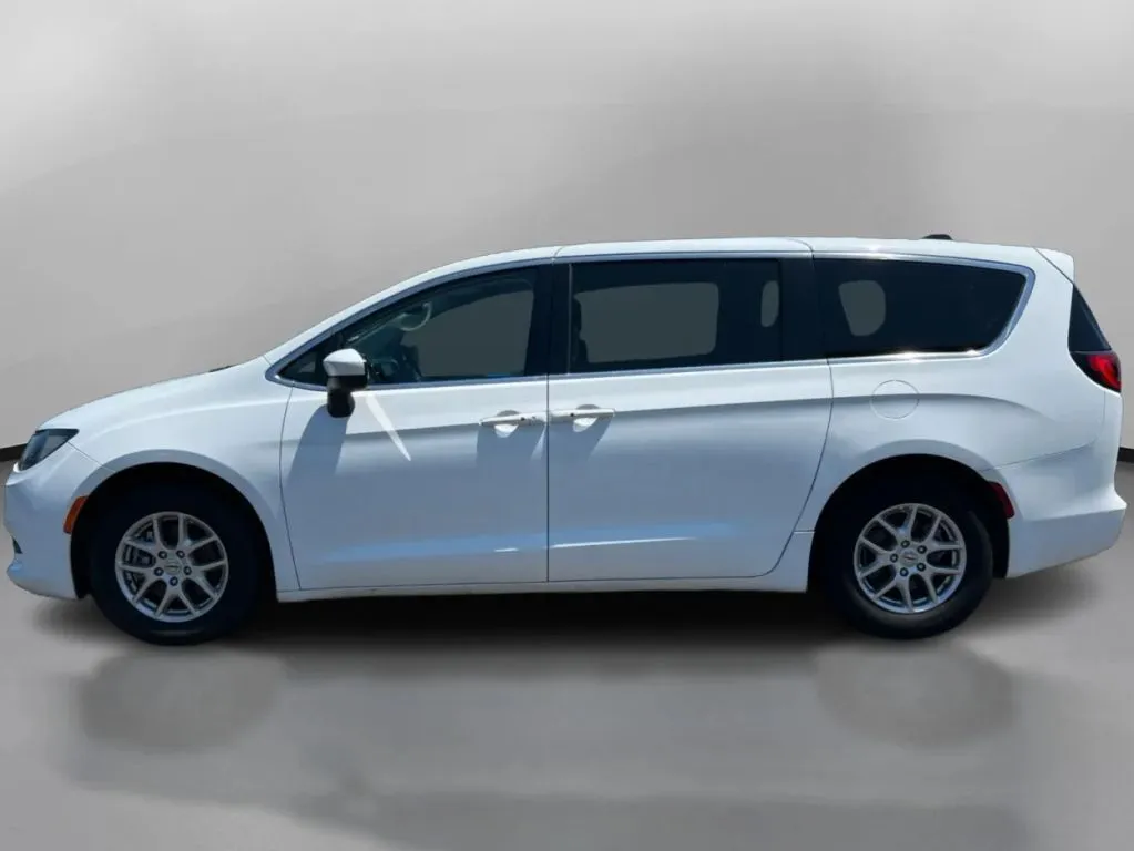 Chrysler Voyager photo 15