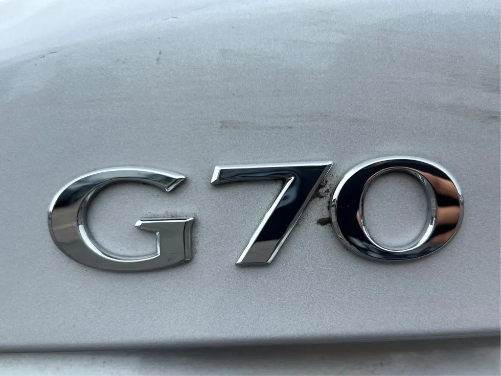 Genesis G70 photo 30
