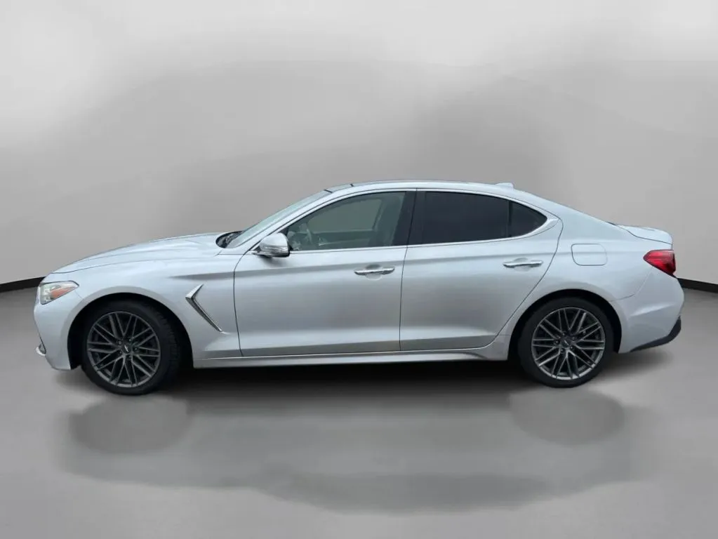 Genesis G70 photo 15
