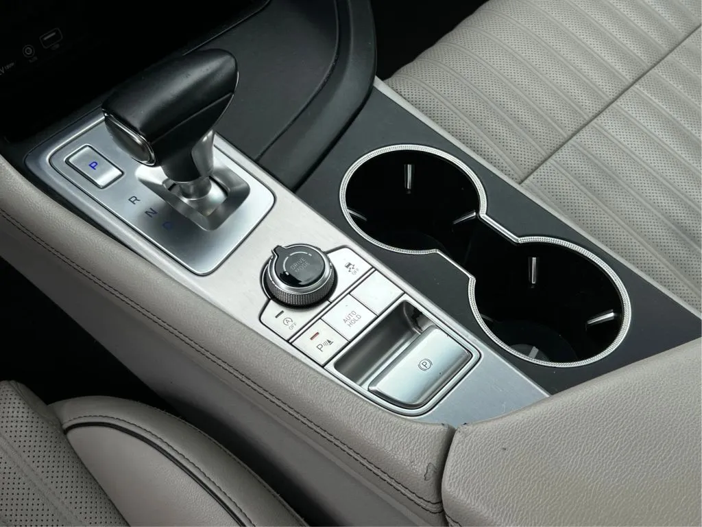 Genesis G70 photo 21