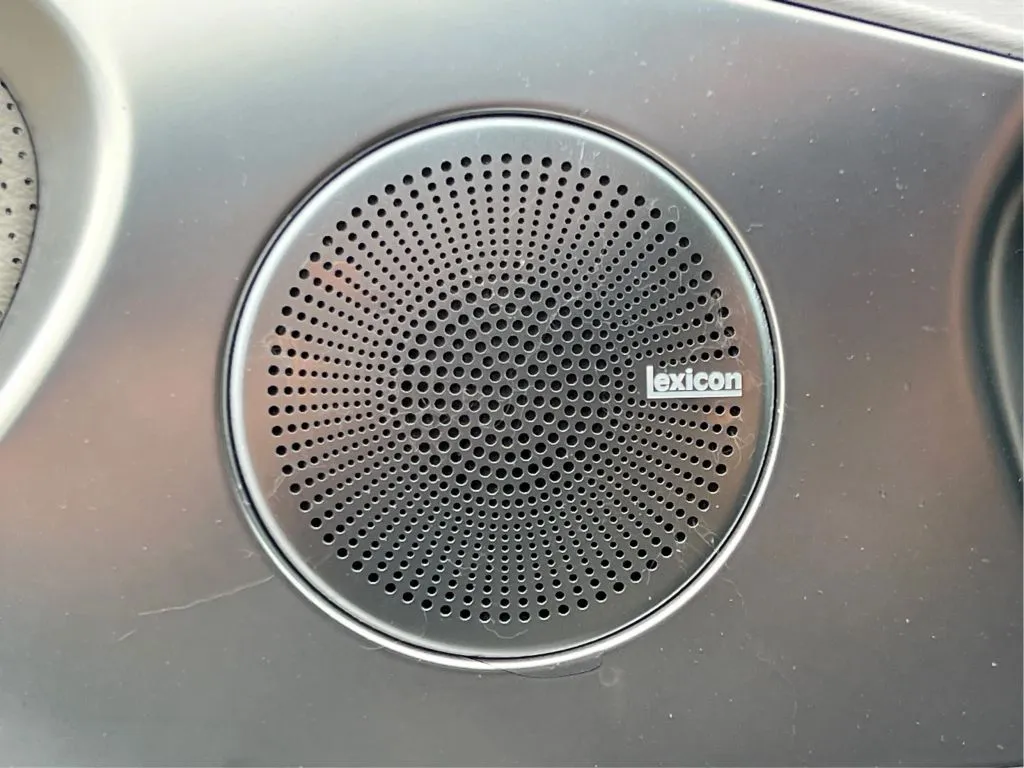 Genesis G70 photo 43
