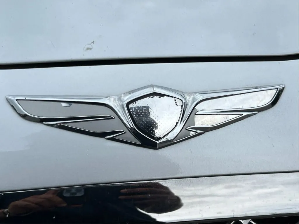 Genesis G70 photo 36