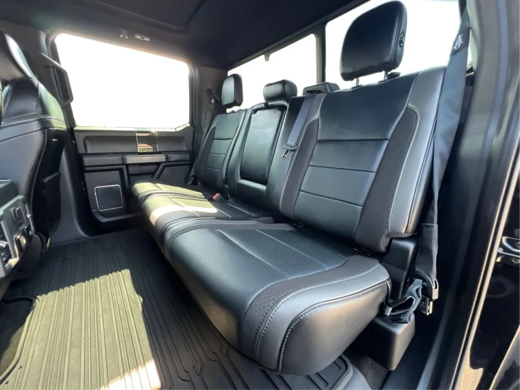 Ford F-150 photo 17