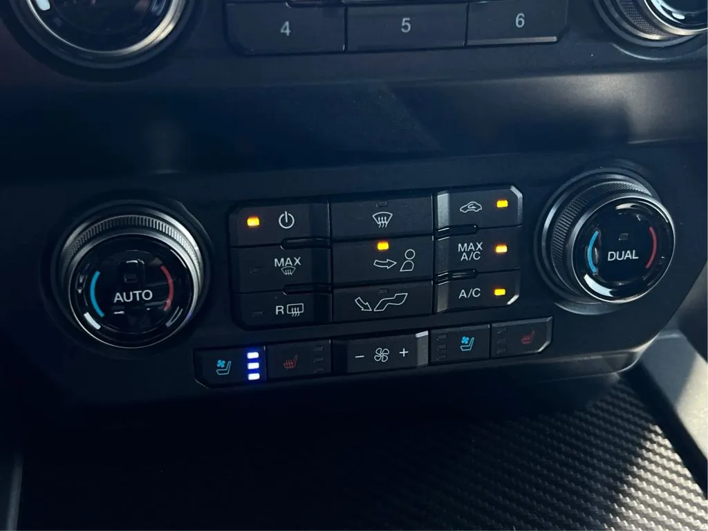 Ford F-150 photo 39