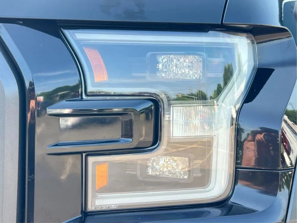 Ford F-150 photo 32