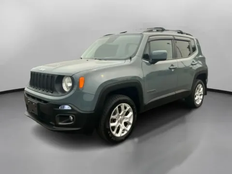 More photos of 2018 Jeep Renegade Latitude Sport Utility 4D at Drivemax, CT