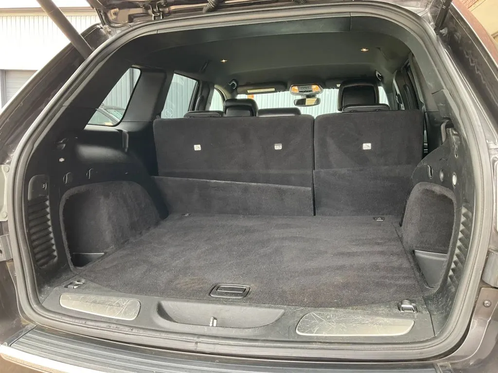 Jeep Grand Cherokee photo 11