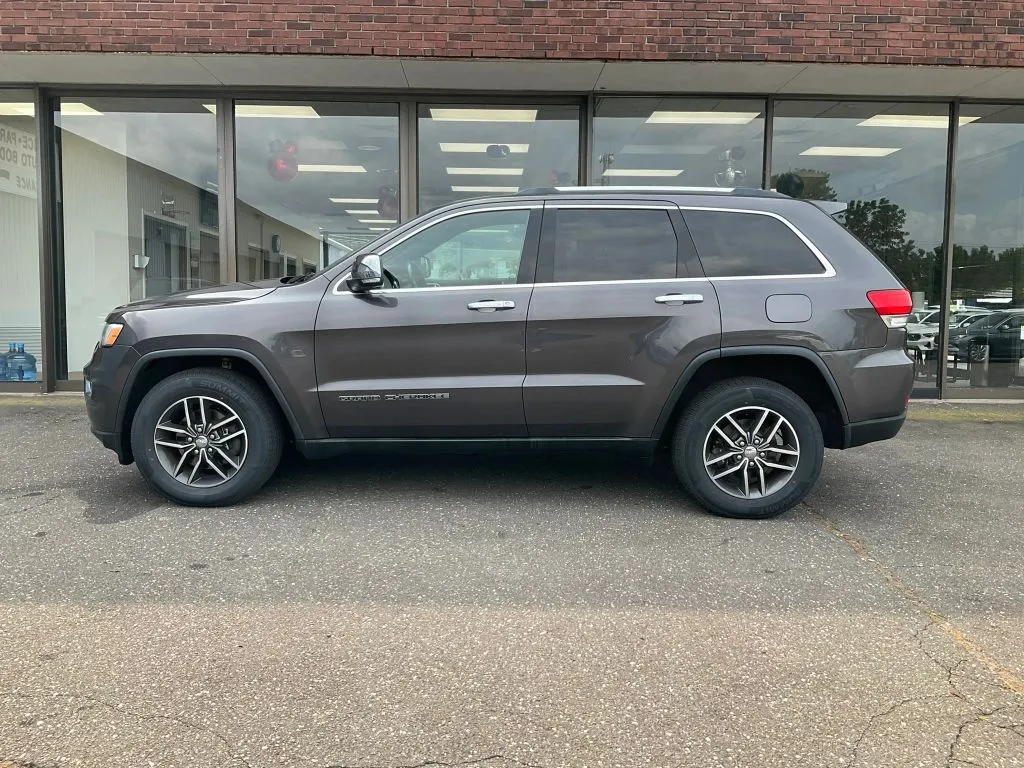 Jeep Grand Cherokee photo 6
