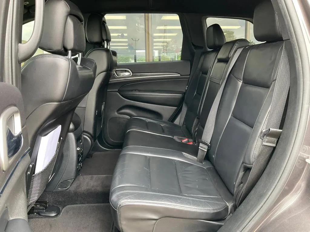 Jeep Grand Cherokee photo 15