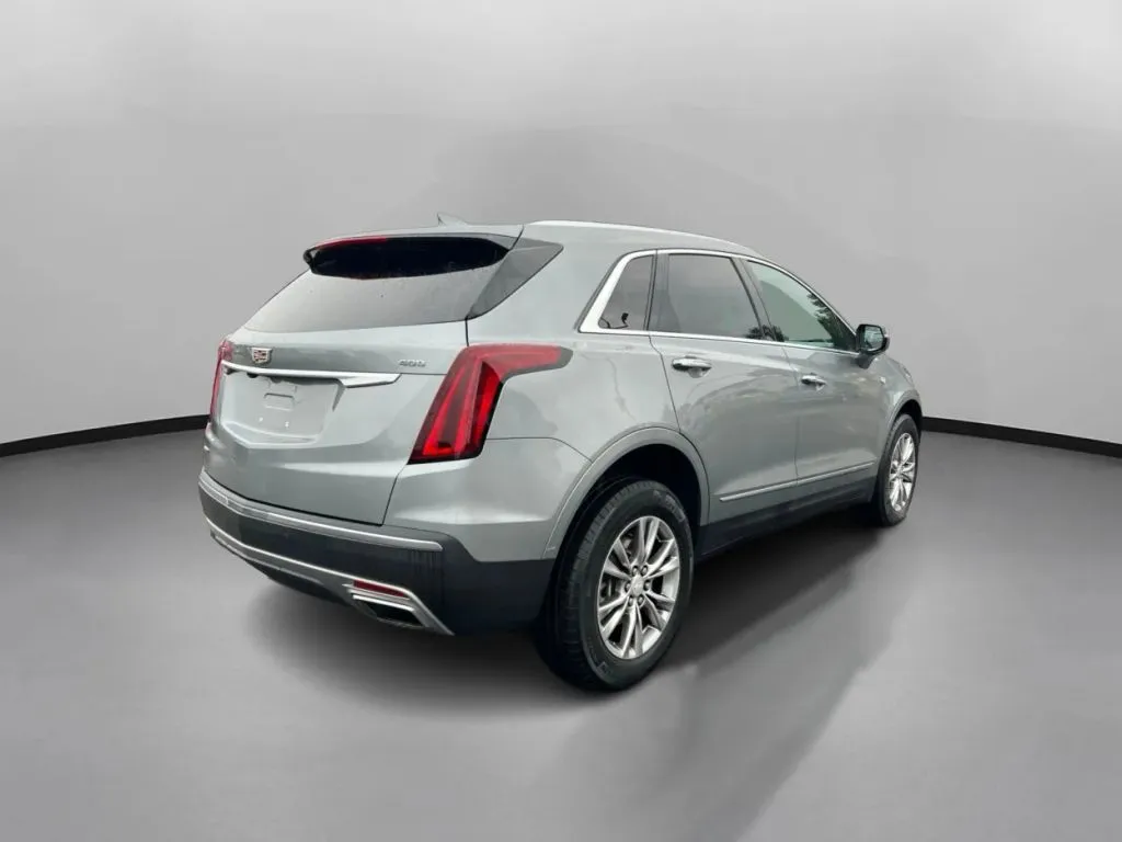 Cadillac XT5 photo 9