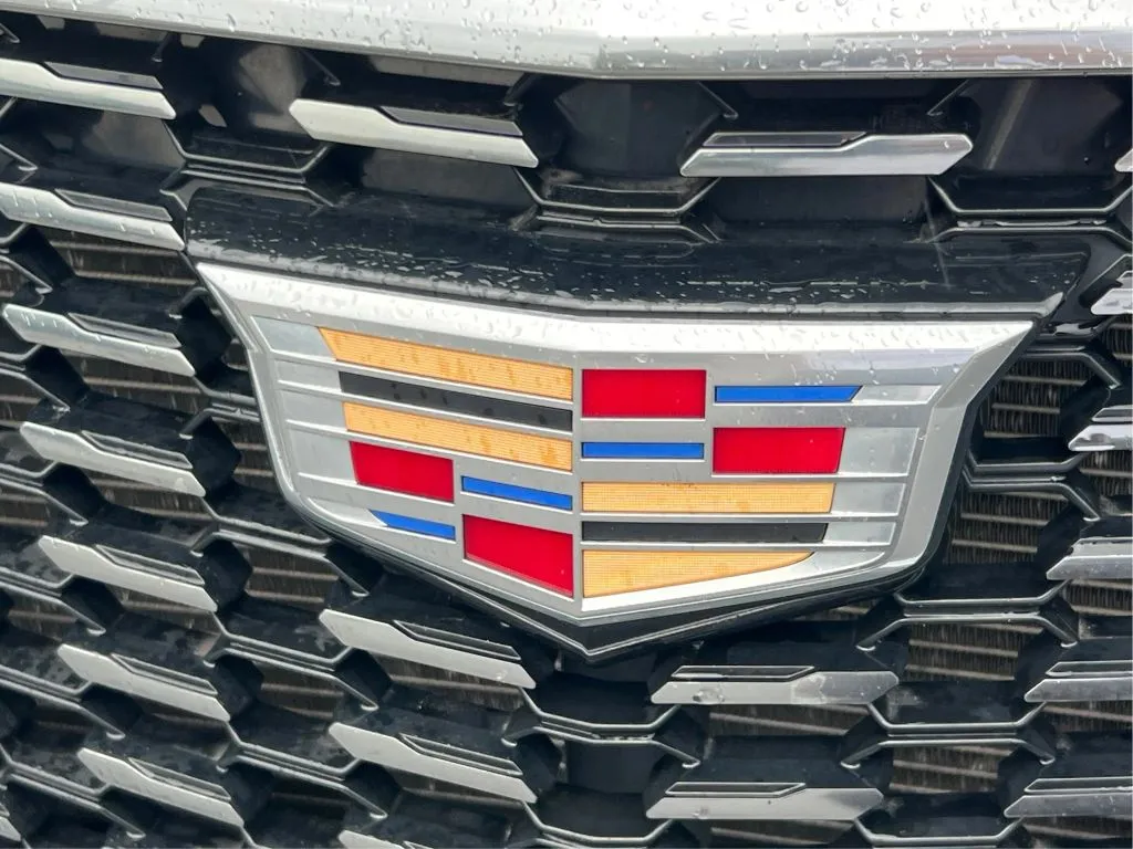 Cadillac XT5 photo 36
