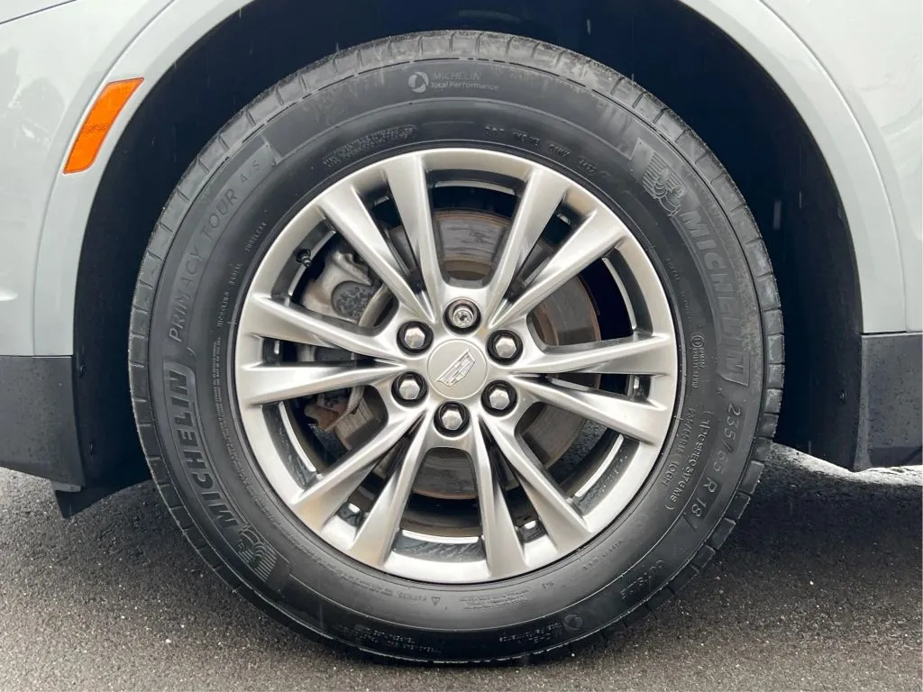 Cadillac XT5 photo 31