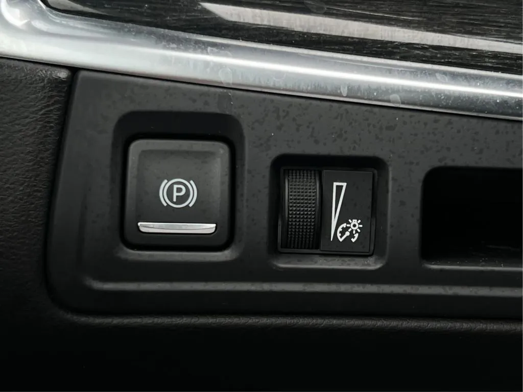 Cadillac XT5 photo 24