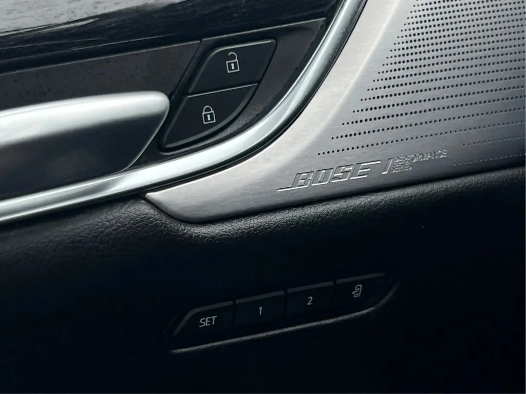 Cadillac XT5 photo 47
