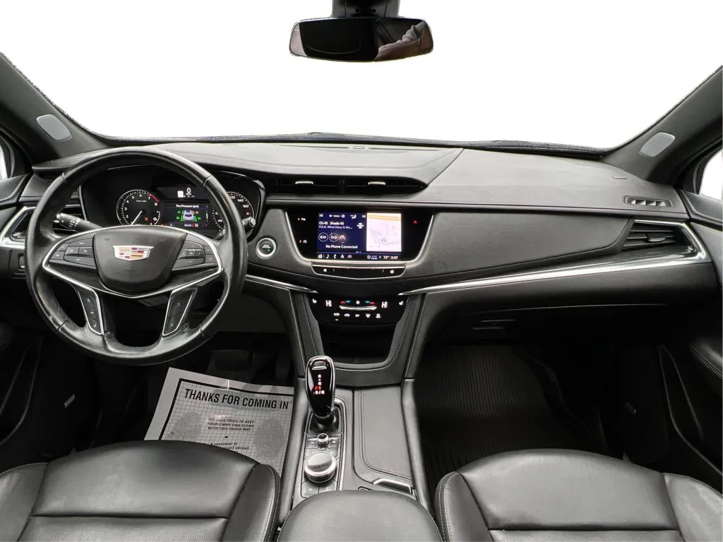 Cadillac XT5 photo 37