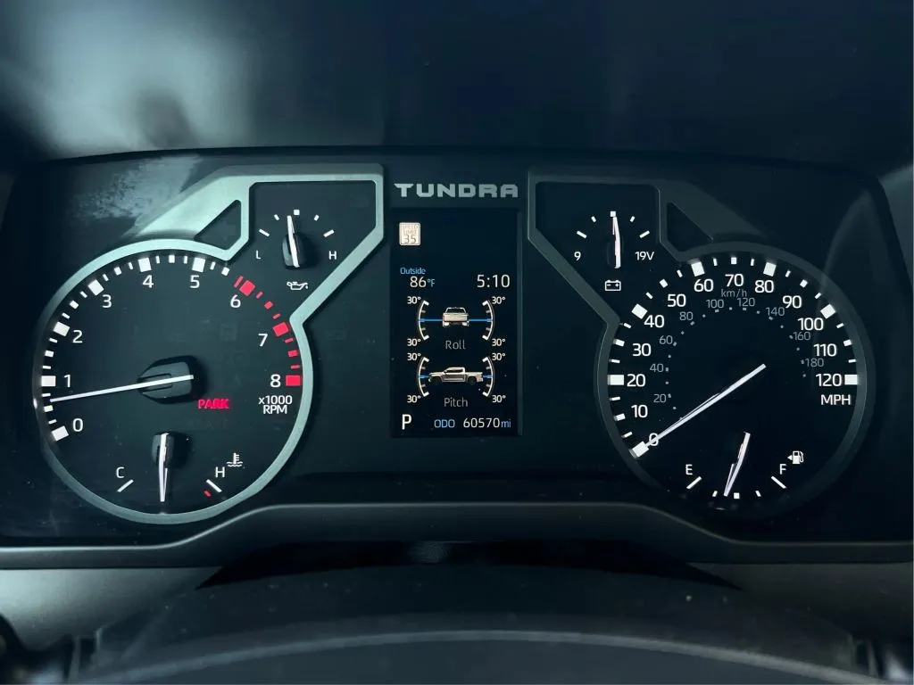 Toyota Tundra photo 21